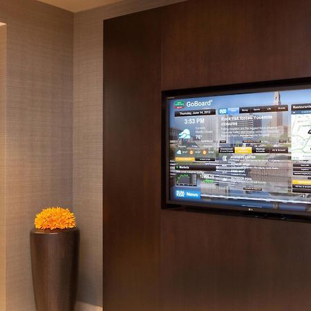 Courtyard Hartford Манчестер Интерьер фото