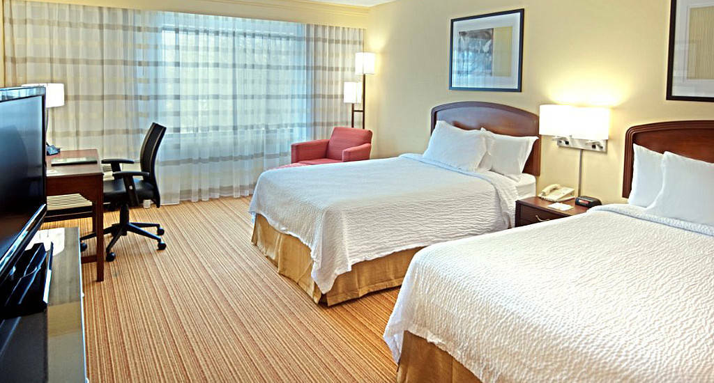Courtyard Hartford Манчестер Экстерьер фото